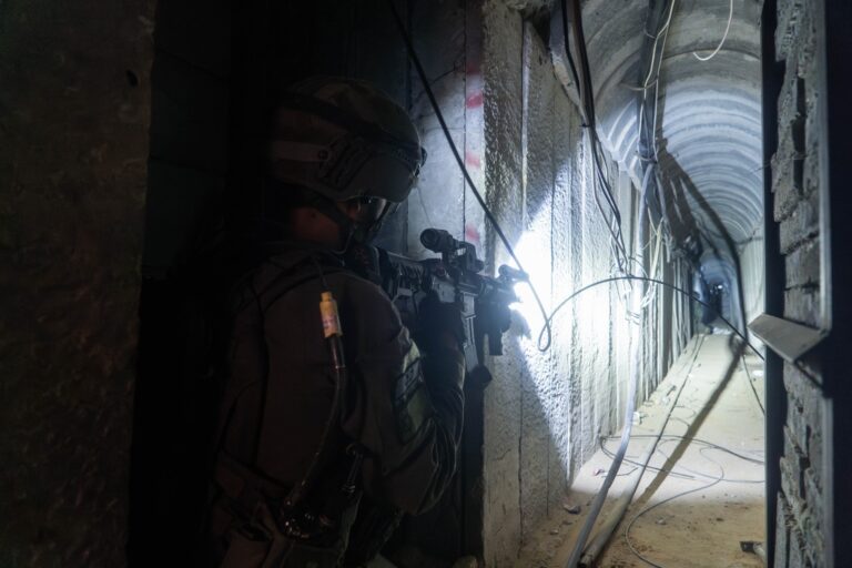 Israel Targets Significant Tunnel Beneath Khan Yunis Allegedly Utilized by Hamas Leadership